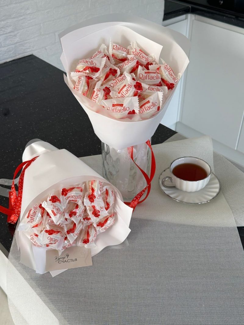Букет Raffaello